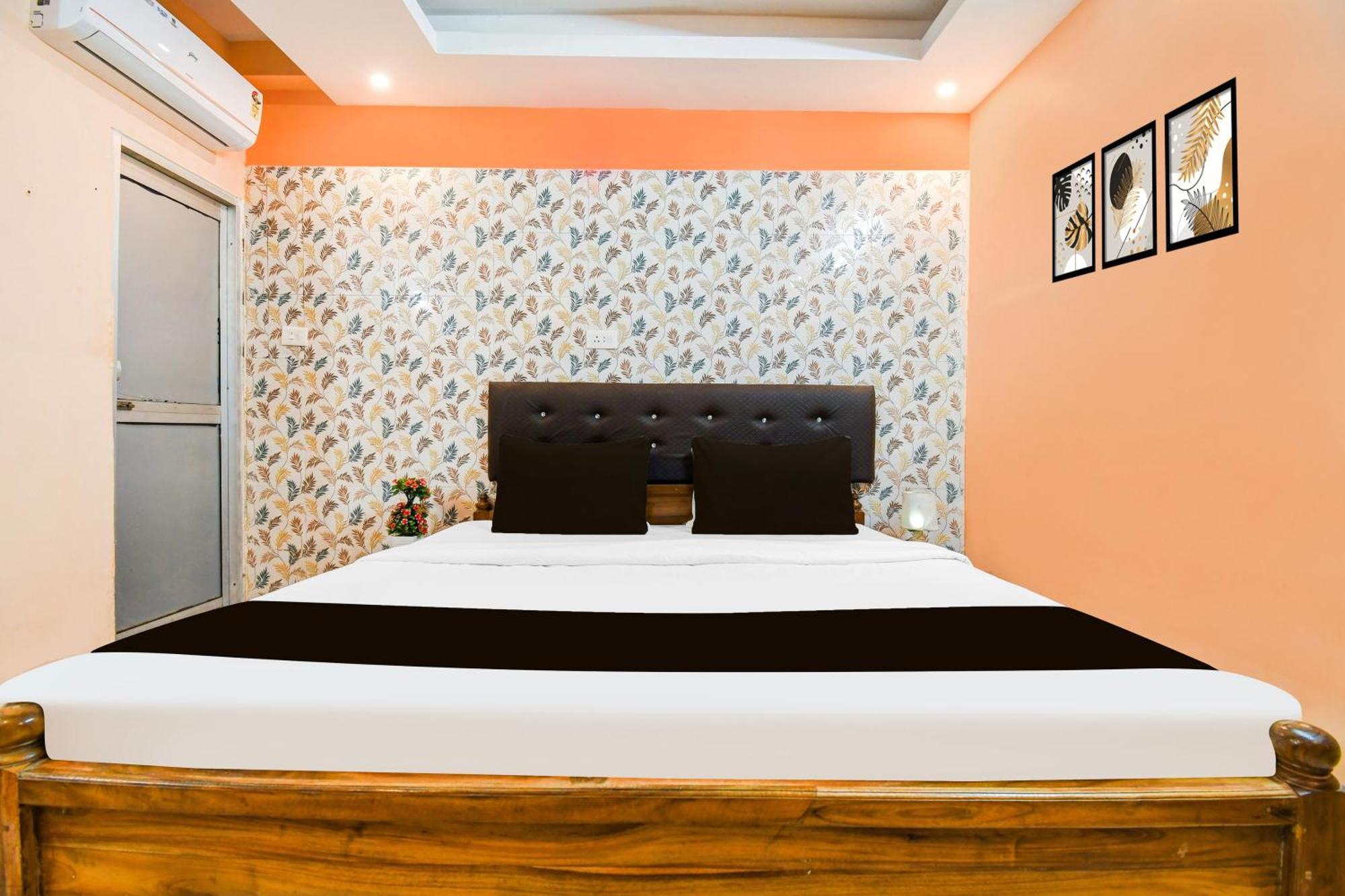 Super Hotel O Dakshin Dwar Formerly Radha Krishna Niwas Puri Exterior photo